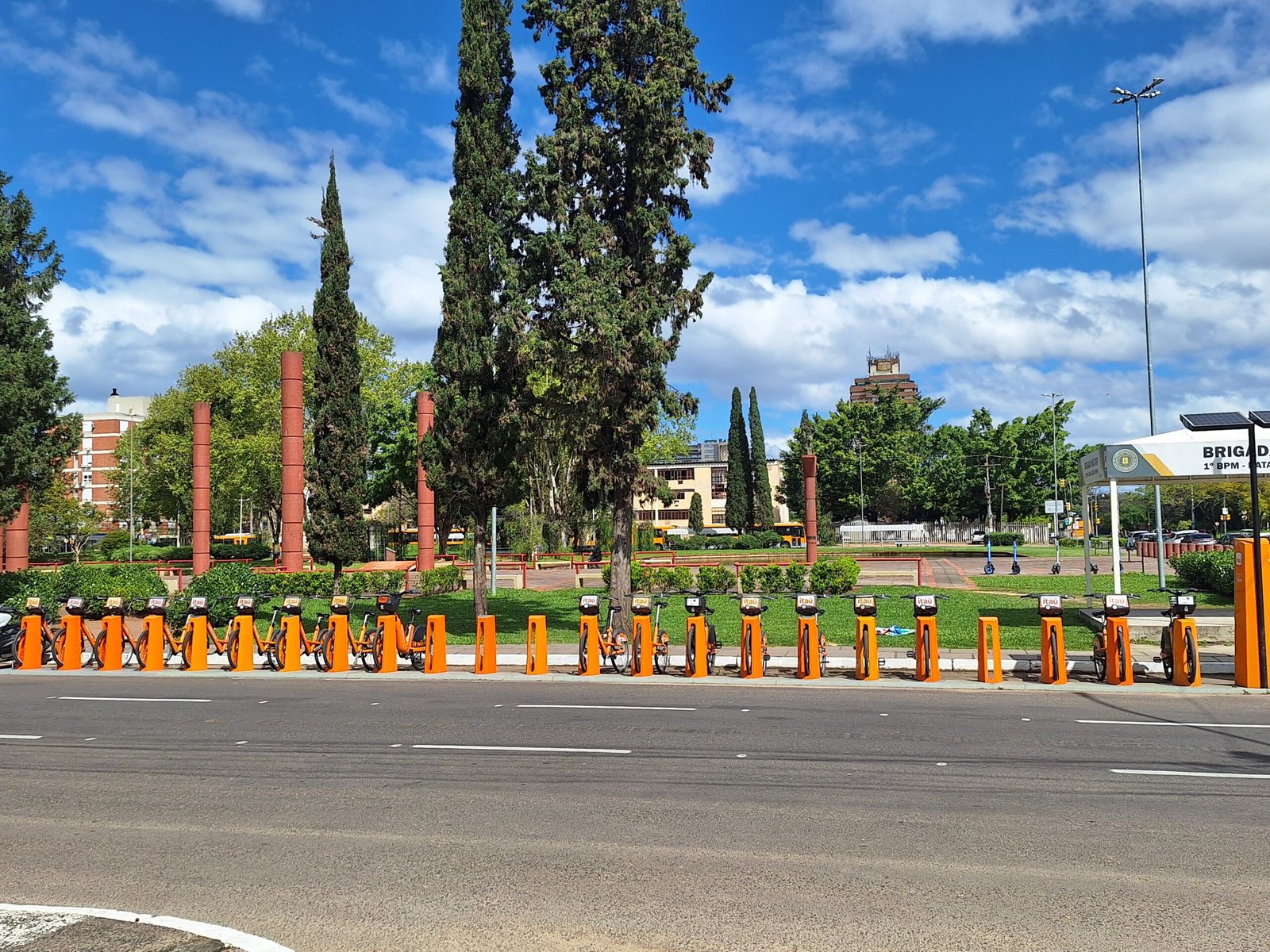 Bicicletas compartilhadas: uma infraestrutura de micromobilidade integrada à rede urbana